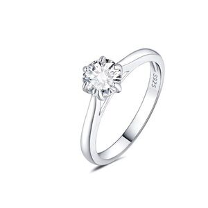 NWT-2ct Sterling Silver Round Cut Moissanite Solitaire Engagement Ring.
